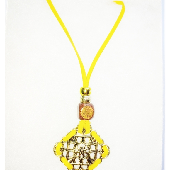 247N172 Handmade Gold Leather Necklace - Picture 4 of 6